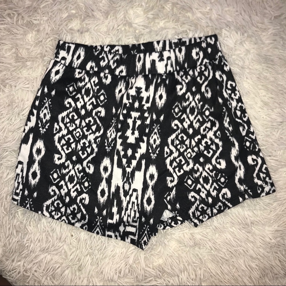 black and white skort